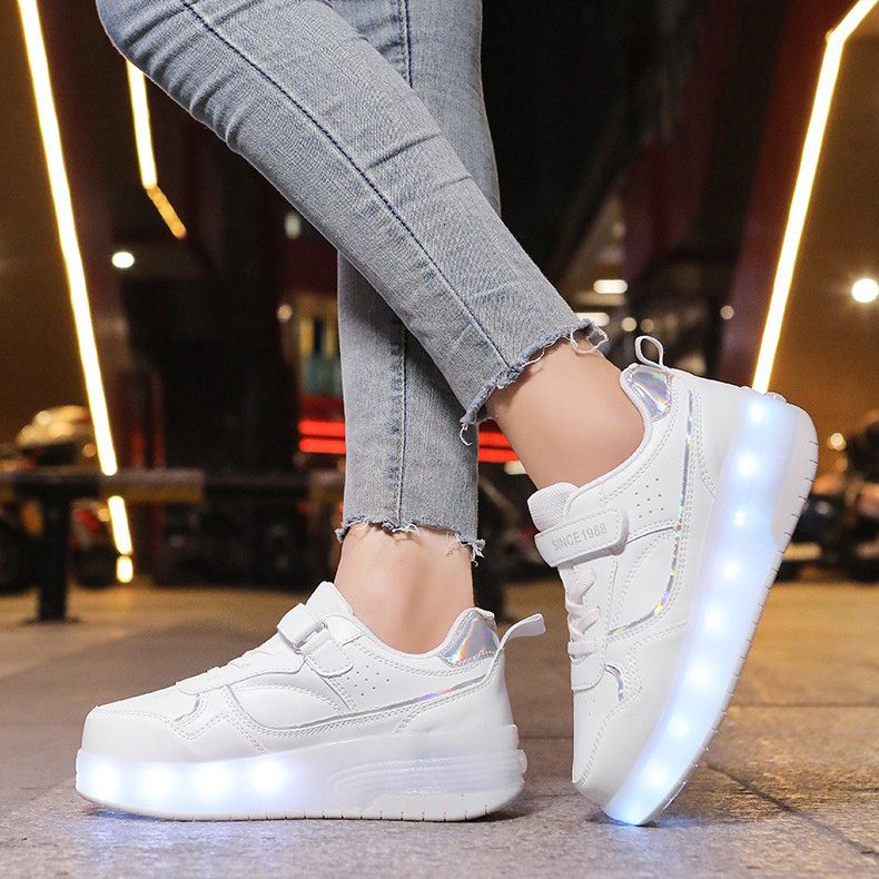 1988 Double wheel with light white