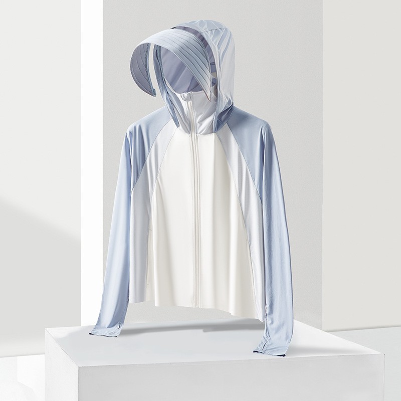 Frost cloud white/light blue gray