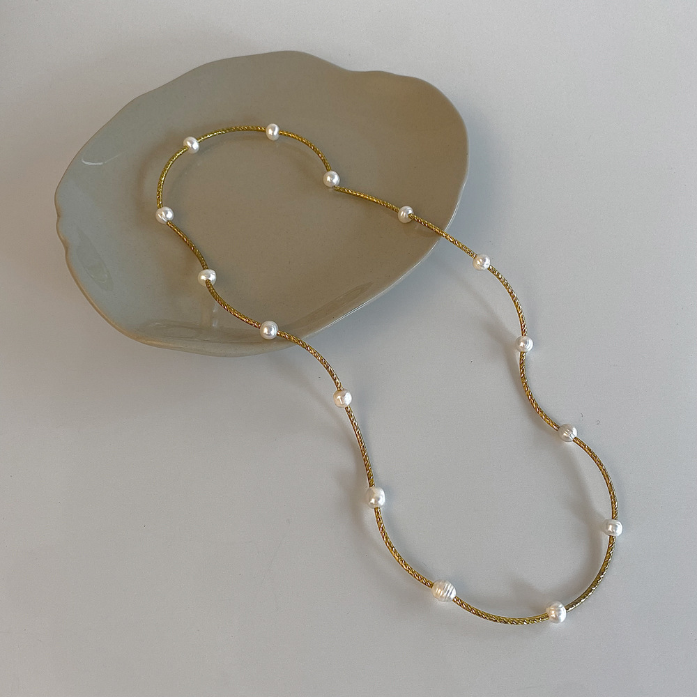 1:Golden Freshwater Pearl Stitching Necklace
