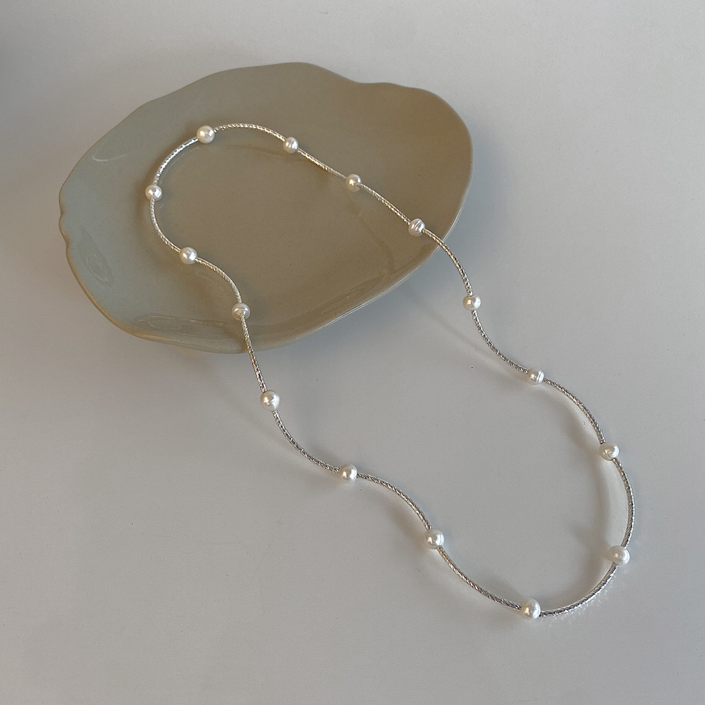 2:Silver Freshwater Pearl Stitching Necklace