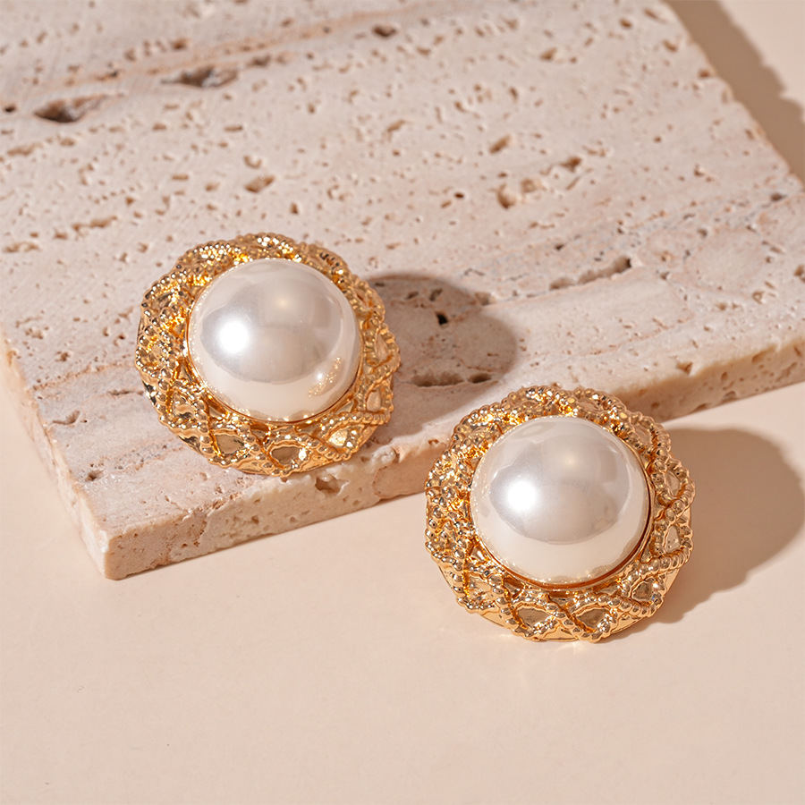 1:Silver Needle-White Pearl Stud Earrings