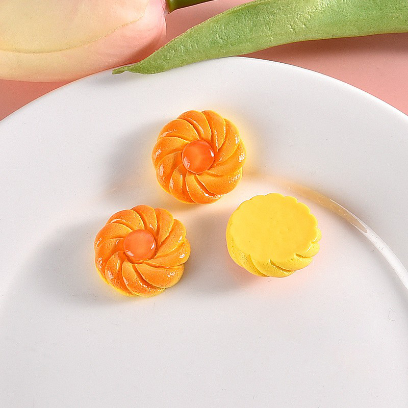 Cherry flavor [Sandwich cookies]