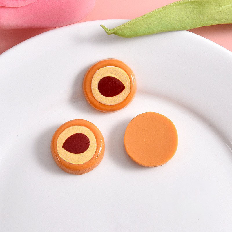 Bite a cookie Cookie baking biscuits