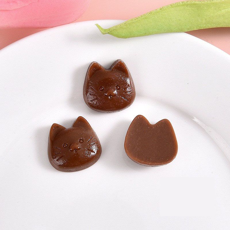 1:Cat face dark brown