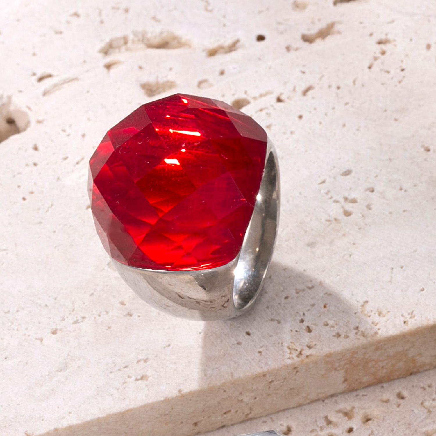 Steel color - red zircon US Size #8