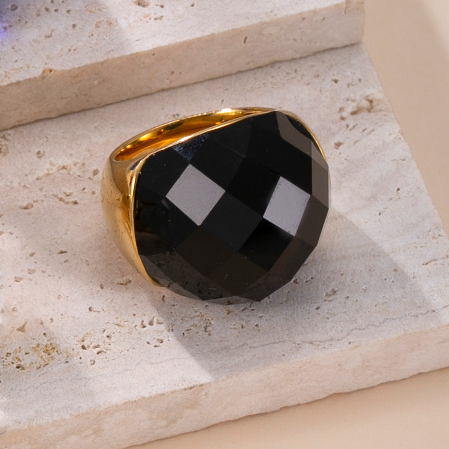 Gold-black zircon US Size #6