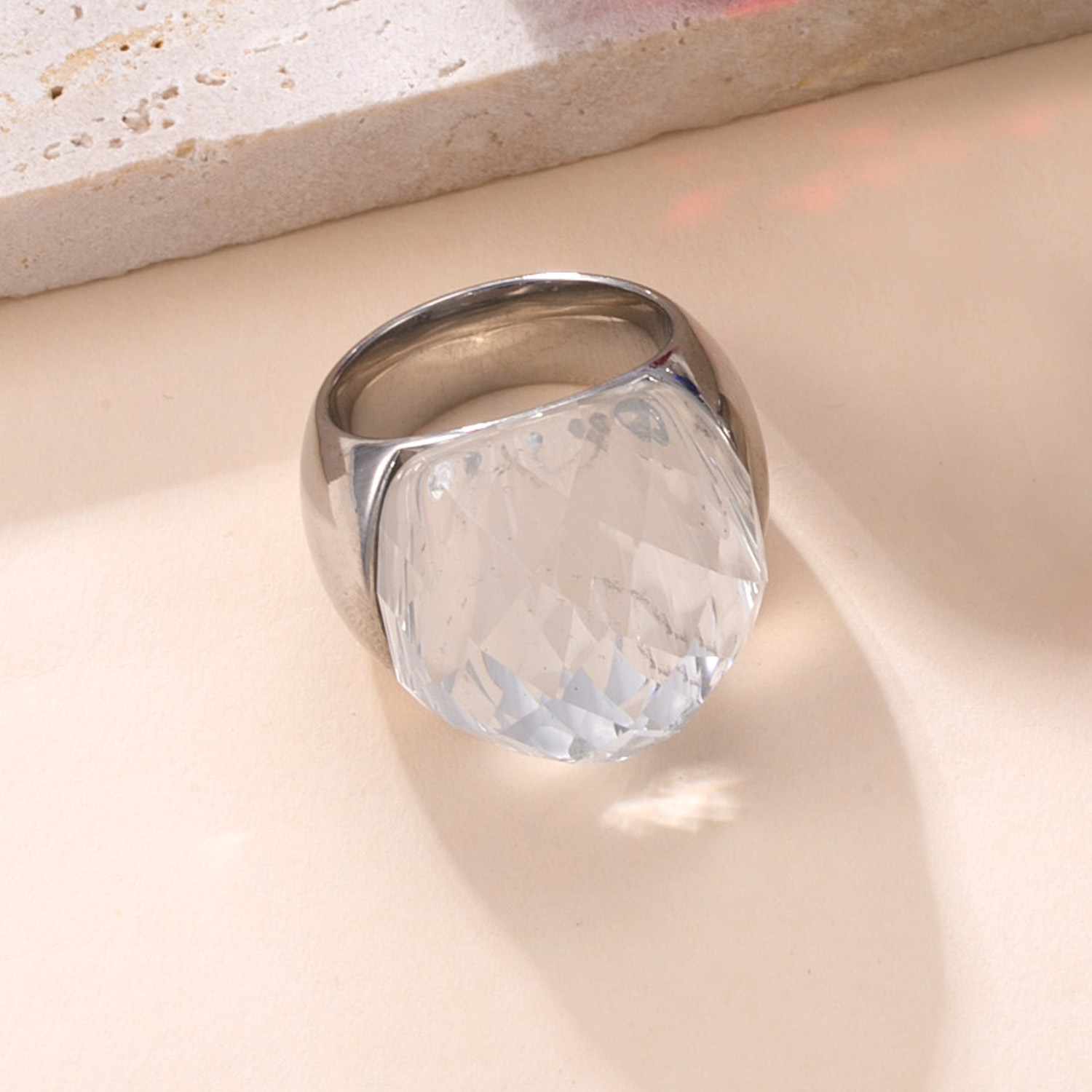 1:Steel color-white zircon
