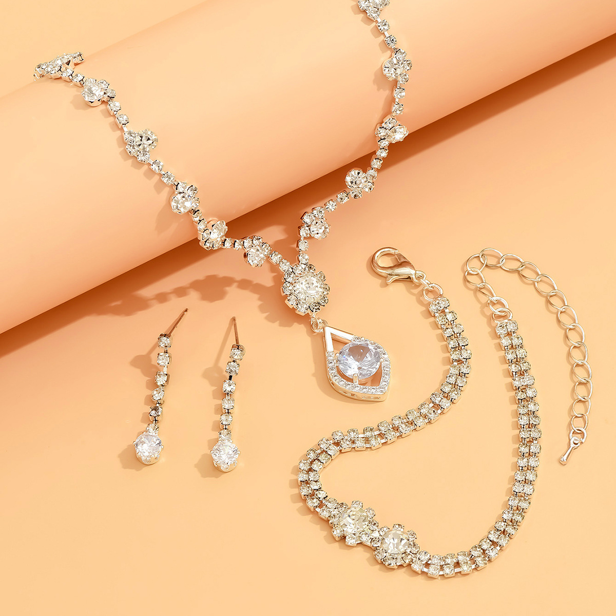 2:704 838 necklace earrings bracelet