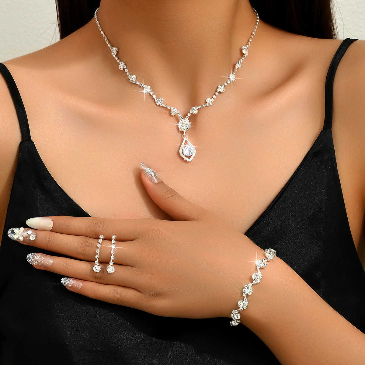 3:704 747 necklace earrings bracelet