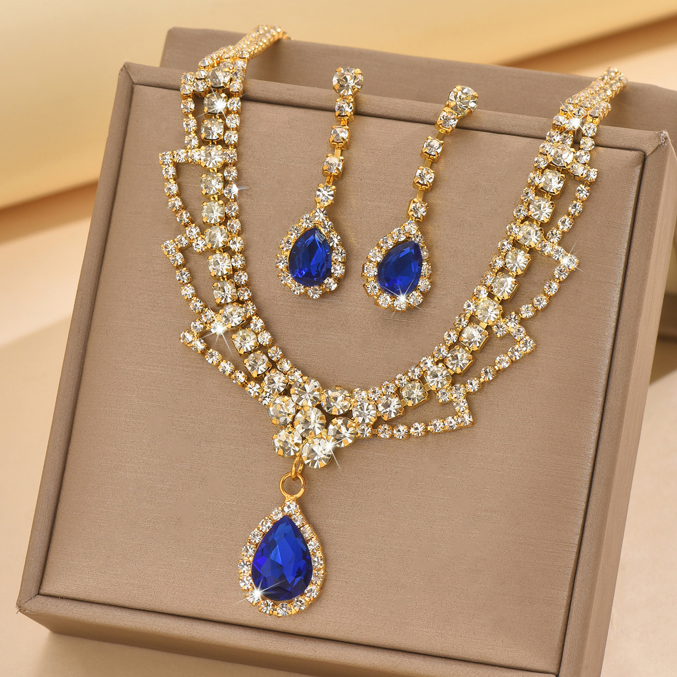 2:gold treasure blue suit