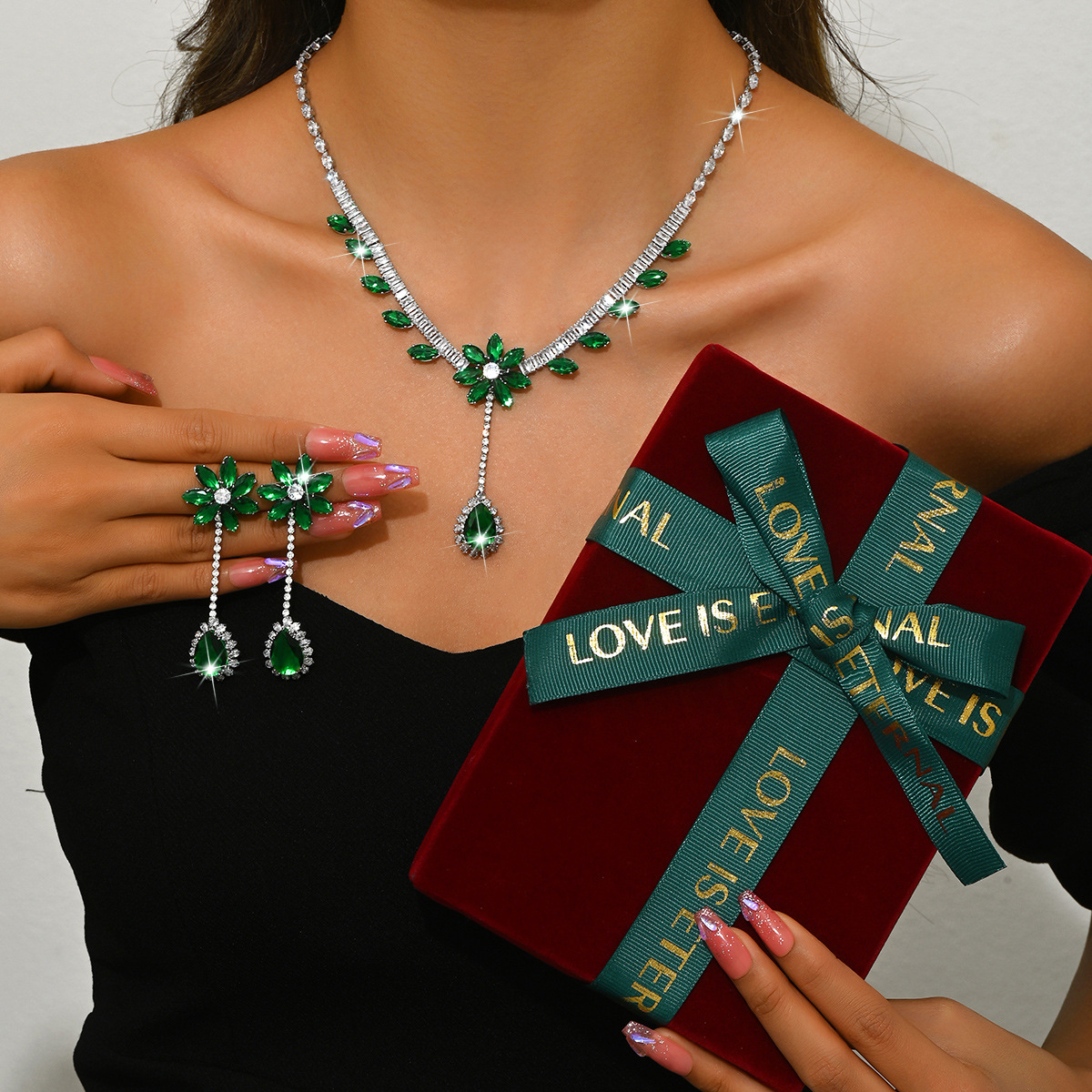 6:green necklace   earrings   large red box