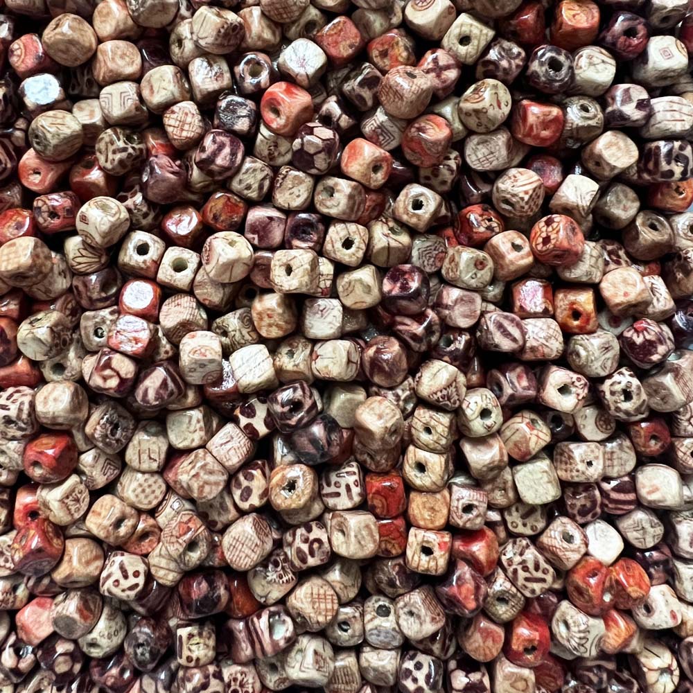13:8mm square beads (about 2100 pieces)