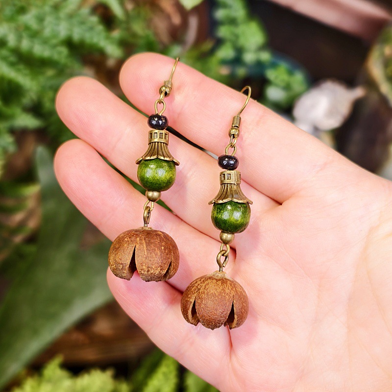 Brown open smile style