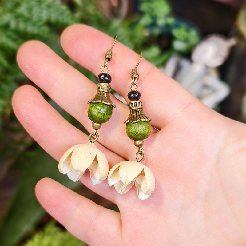 White open smile style