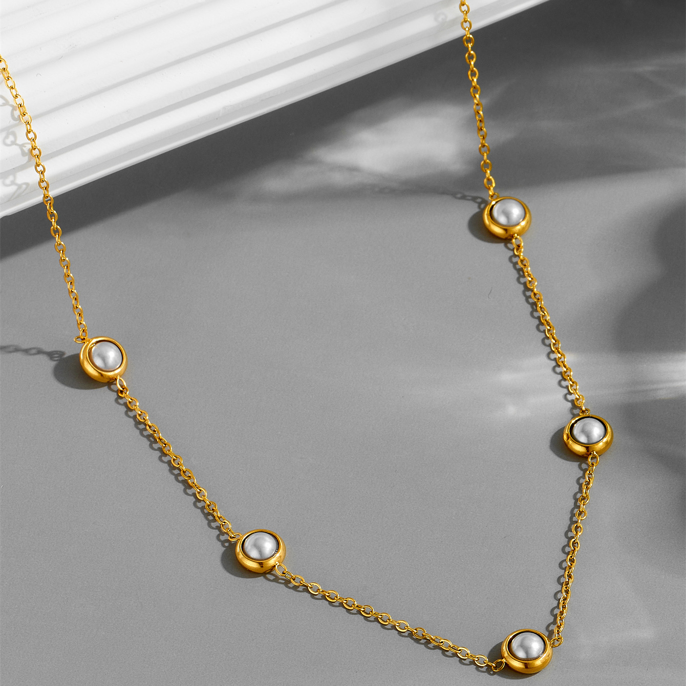 White pearl necklace