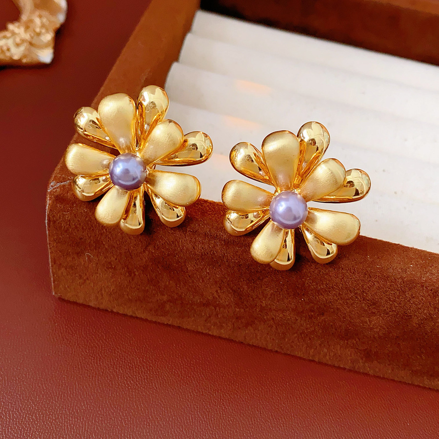 2:gold-gray pearl ear clip (real gold plating)