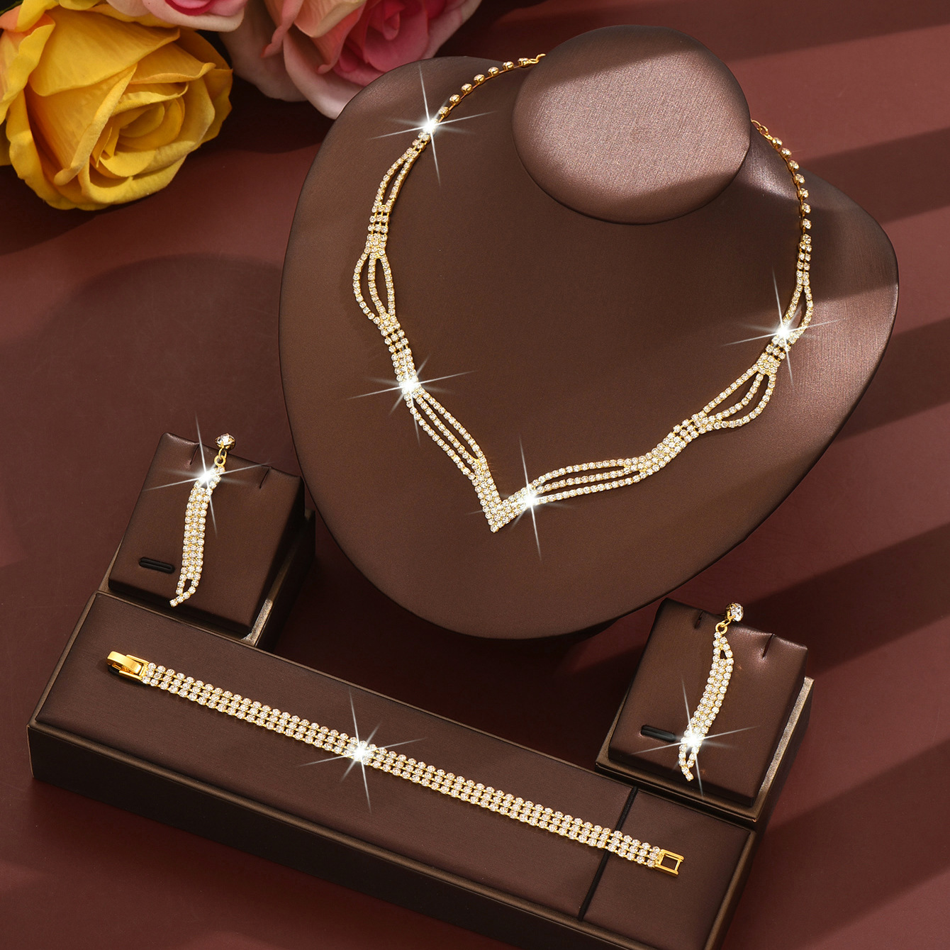 9:472 599 gold necklace earrings bracelet