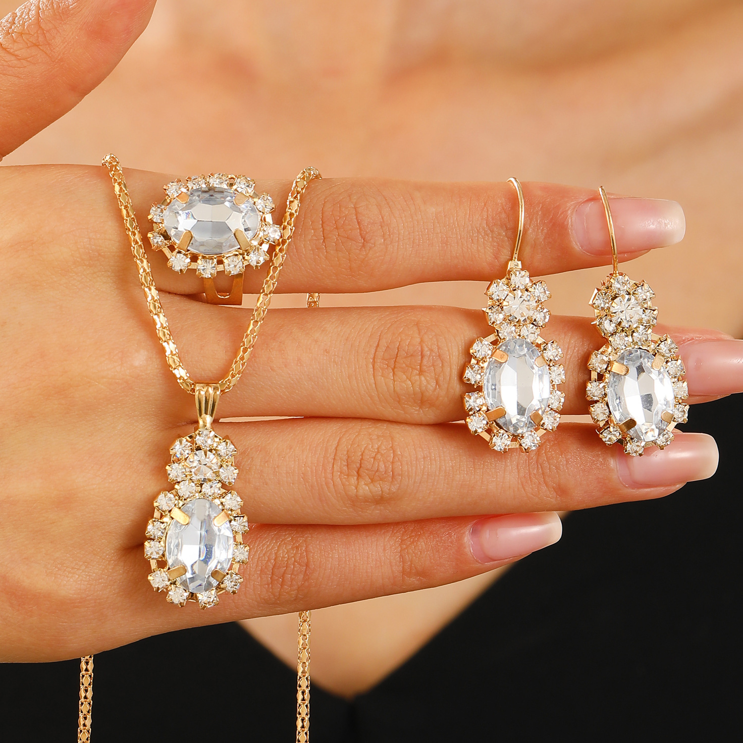 13:13KC gold white (water droplets) 2766