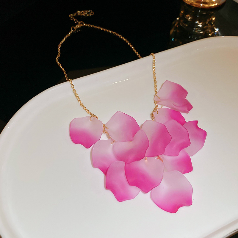 4:Pink Petal Tassel Necklace