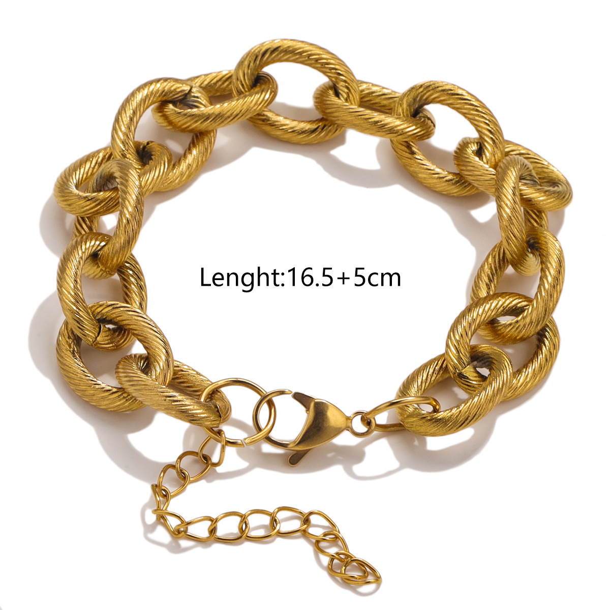 4:Gold 16.5cm bracelet