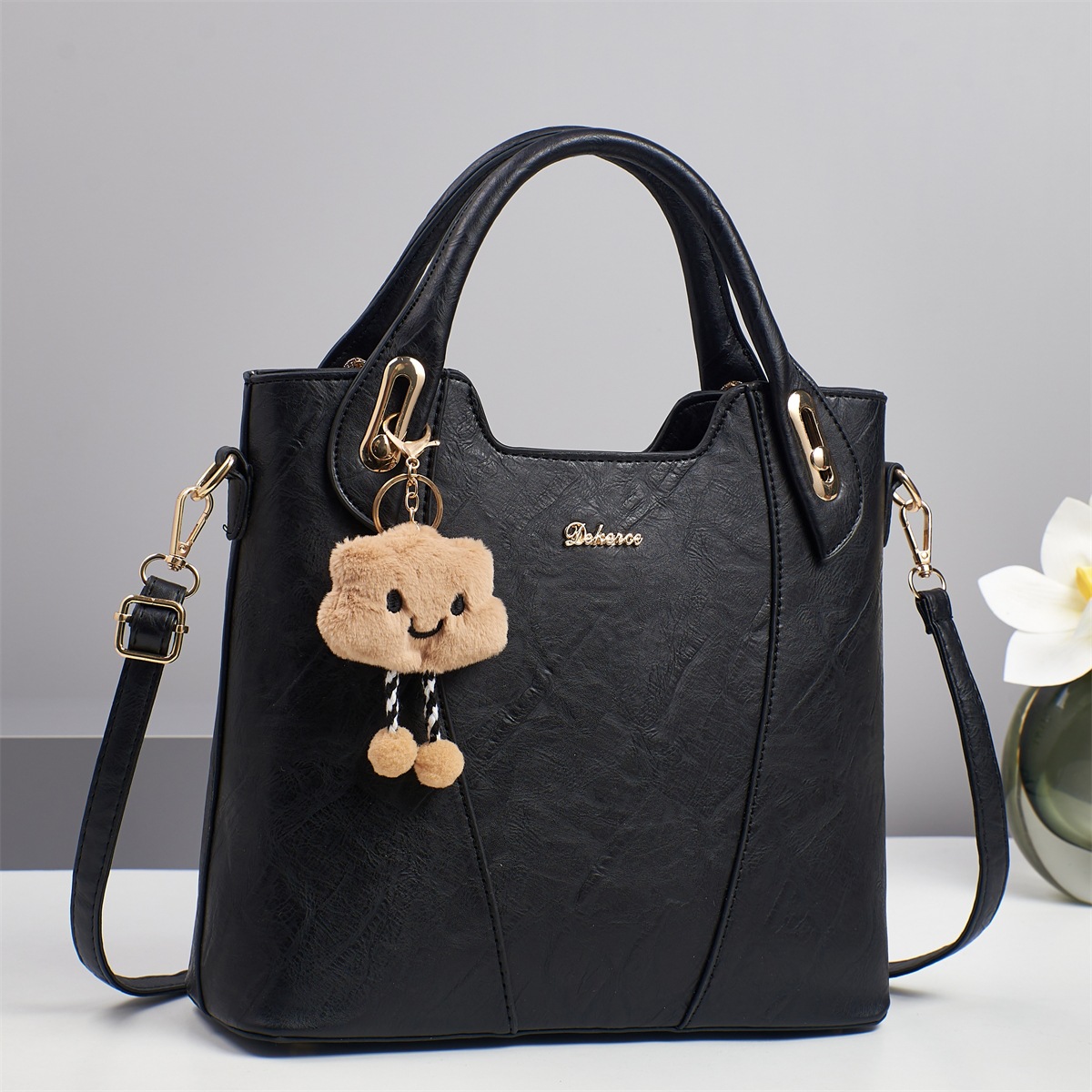 Black (comes with plush pendant)
