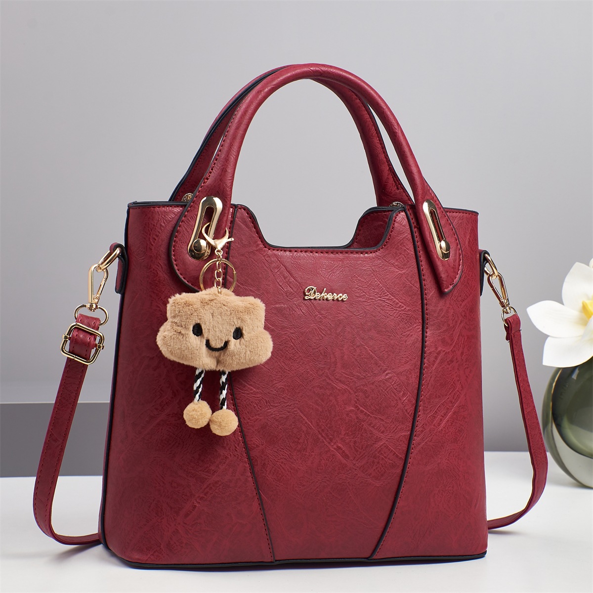 Red (send plush pendant)