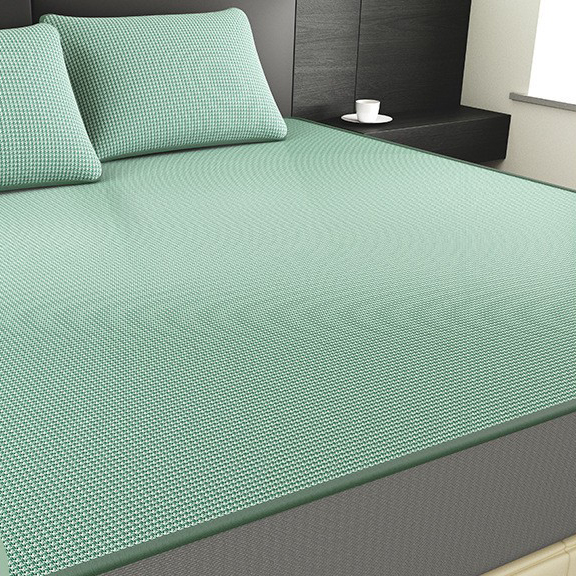 Bed cover style green