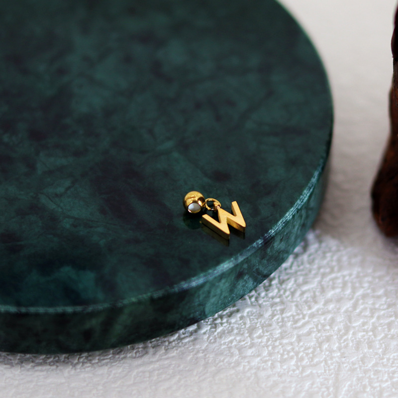 25:Letter Pendant (W)