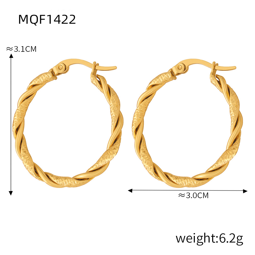 10:F1422-gold earrings