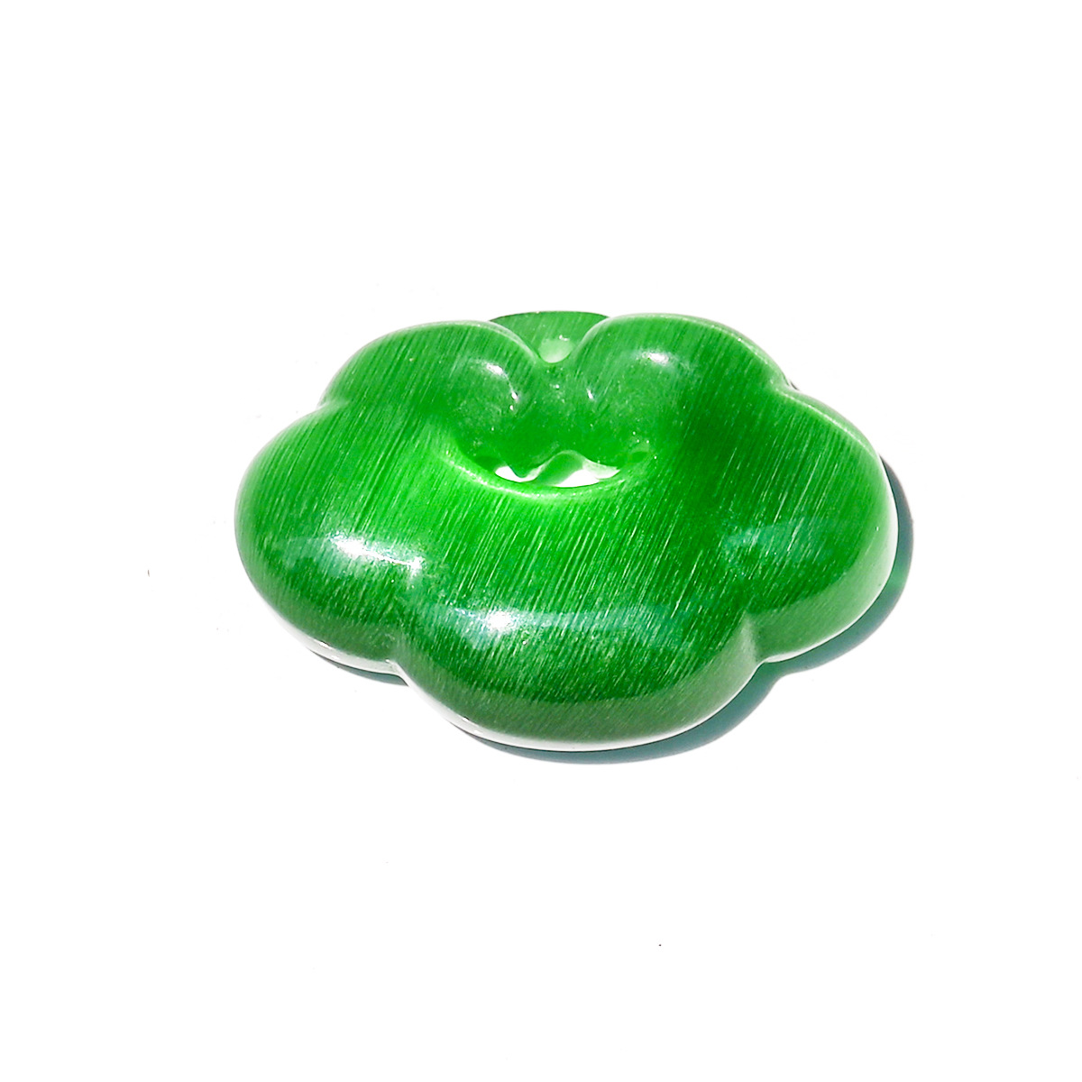 Green cat s eye stone