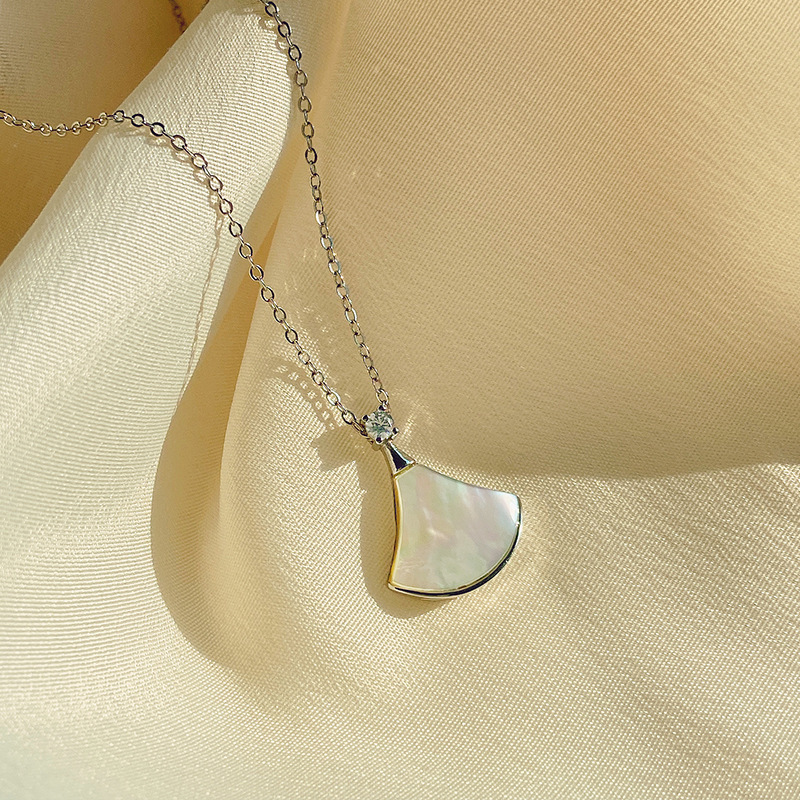 2:PL014 white skirt necklace Silver