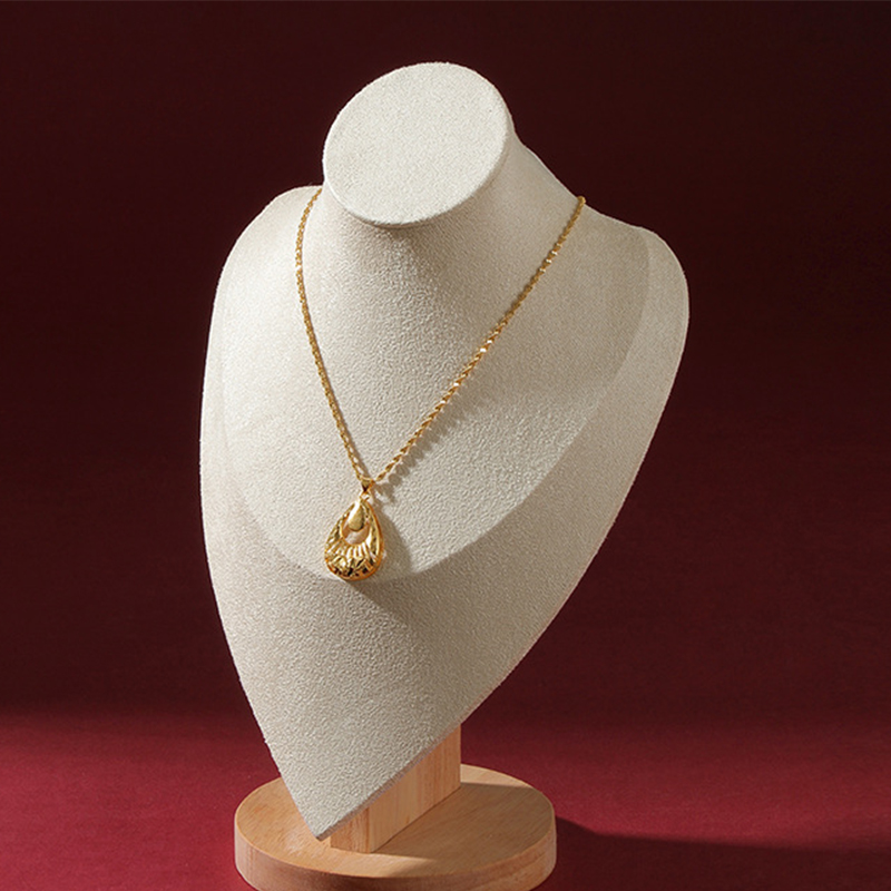 3 velveteen 19x12x29cm