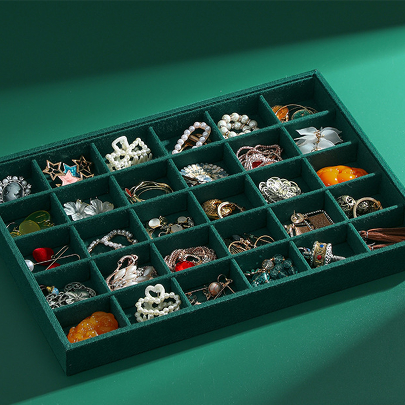 4:[30 grid plate] Green [uncovered tray]]