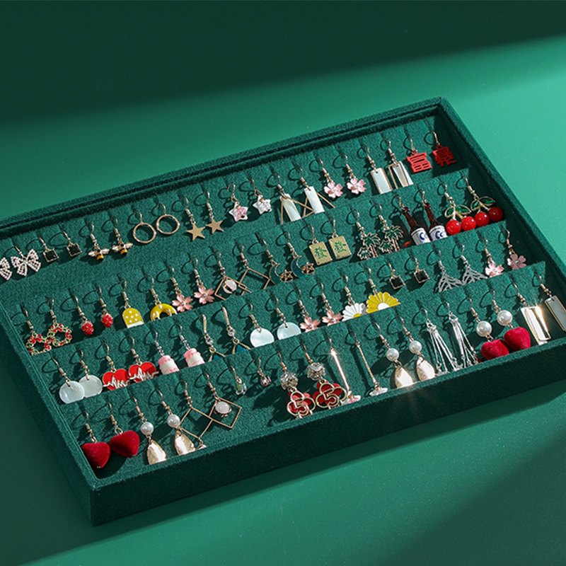 8:[Earring plate] Green [no cover tray]]