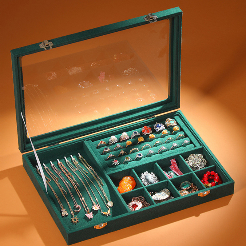 12:[Three boxes] jewelry box