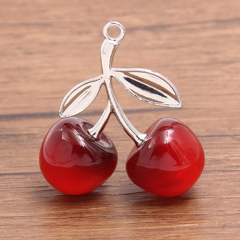 2:White and red cherries