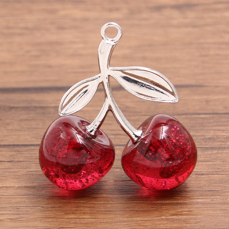 4:White, red and pinkish cherries