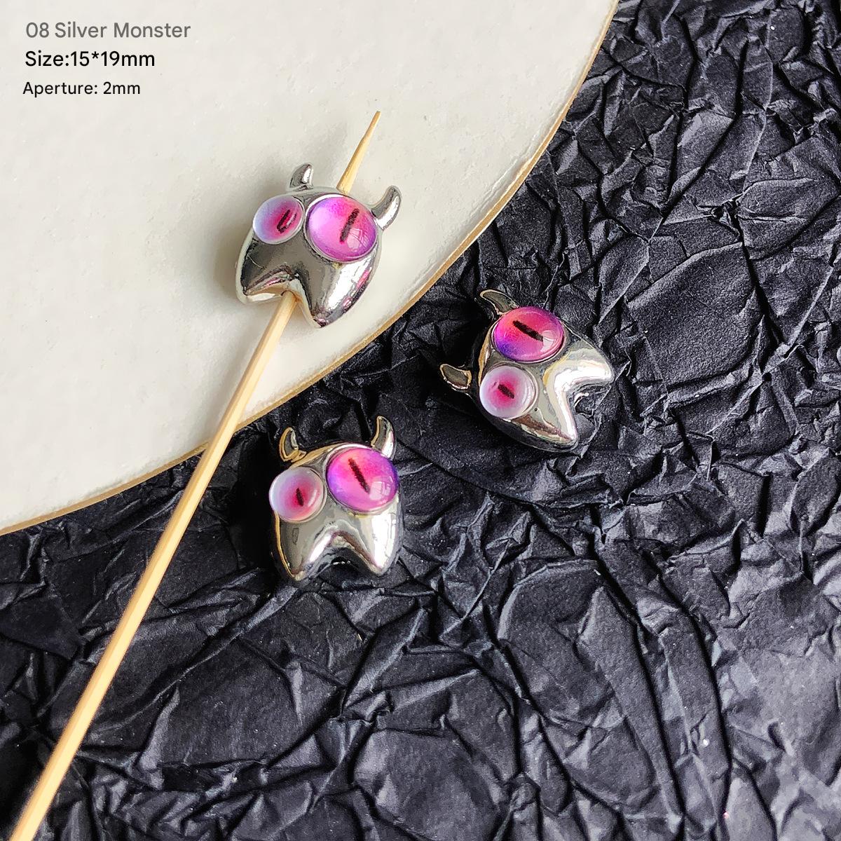 8:08/19x15mm/ silver Little Monsters (1)