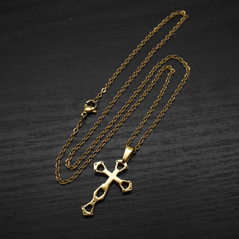 5:Model a gold with 2mm50cmo chain