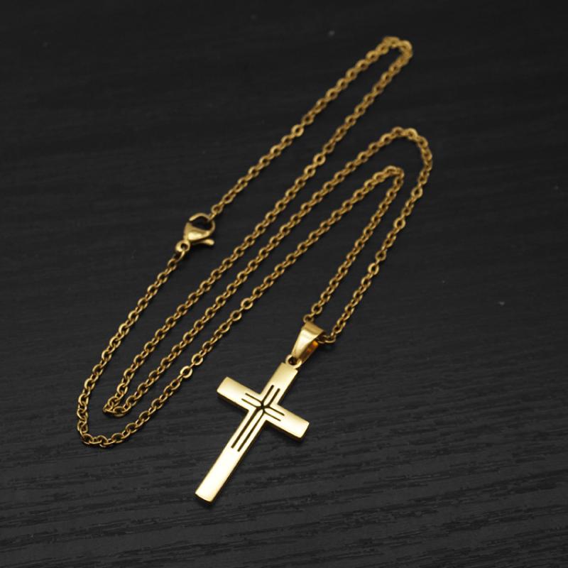 5:Model a gold with 2mm50cmo chain