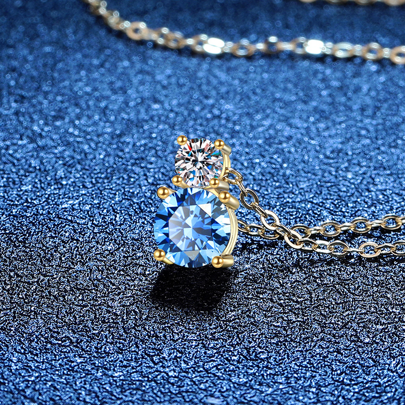 2:1.3 carat klein blue moissanite