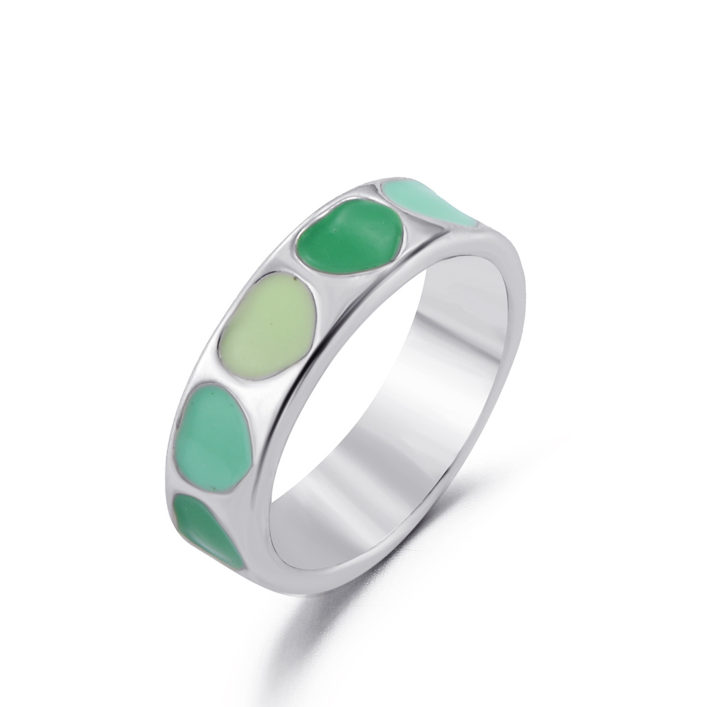 31:01 White K Green Love wg-0779