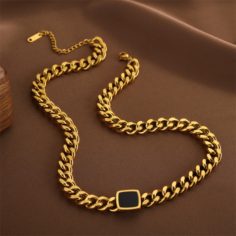 1:9035-Gold Necklace