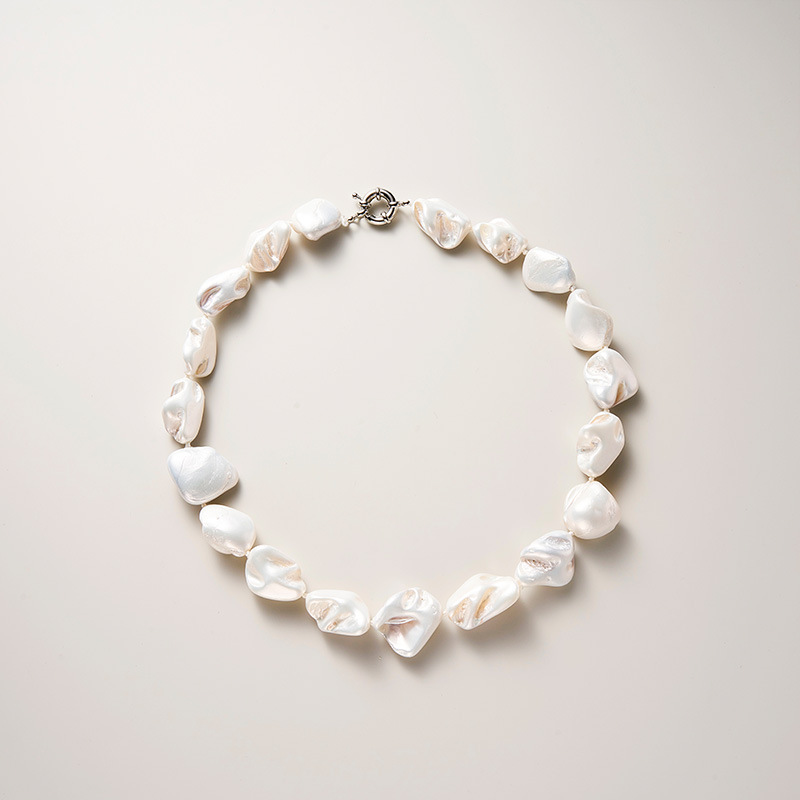 2:White [steering wheel buckle]]