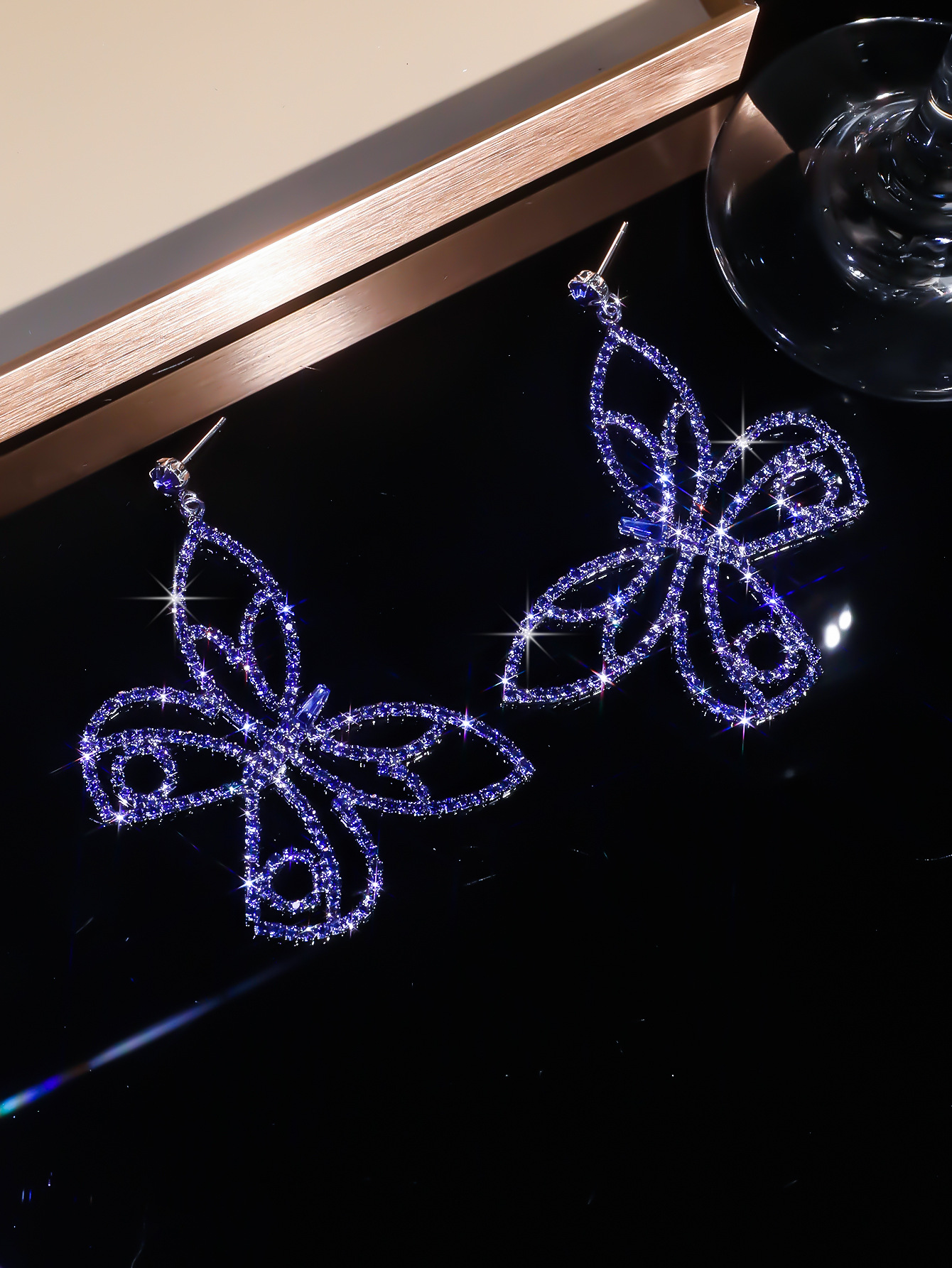 3:DTE1516305LA Violet