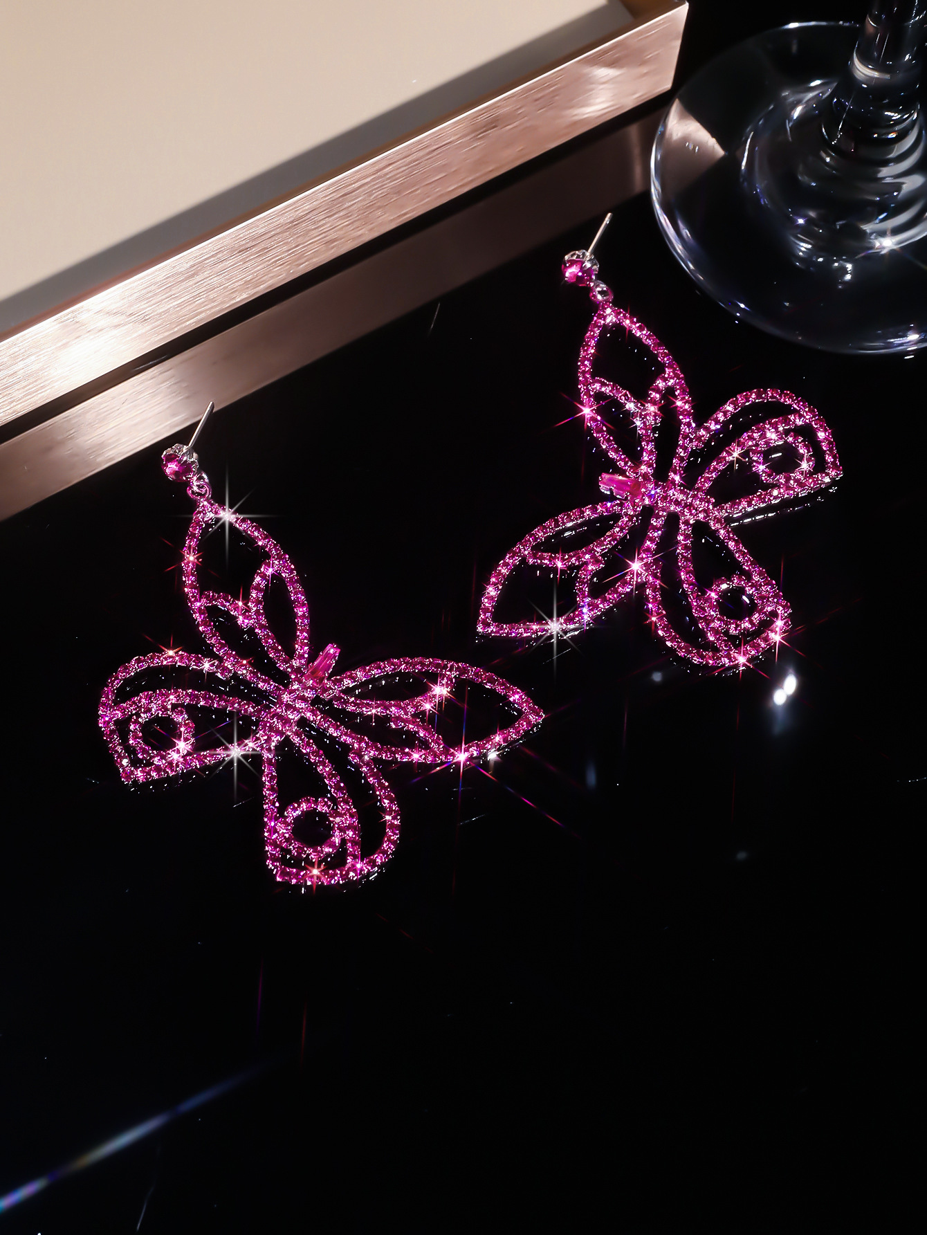 5:DTE1516305RO rose red