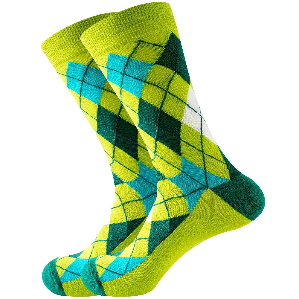 Large green diamond lattice