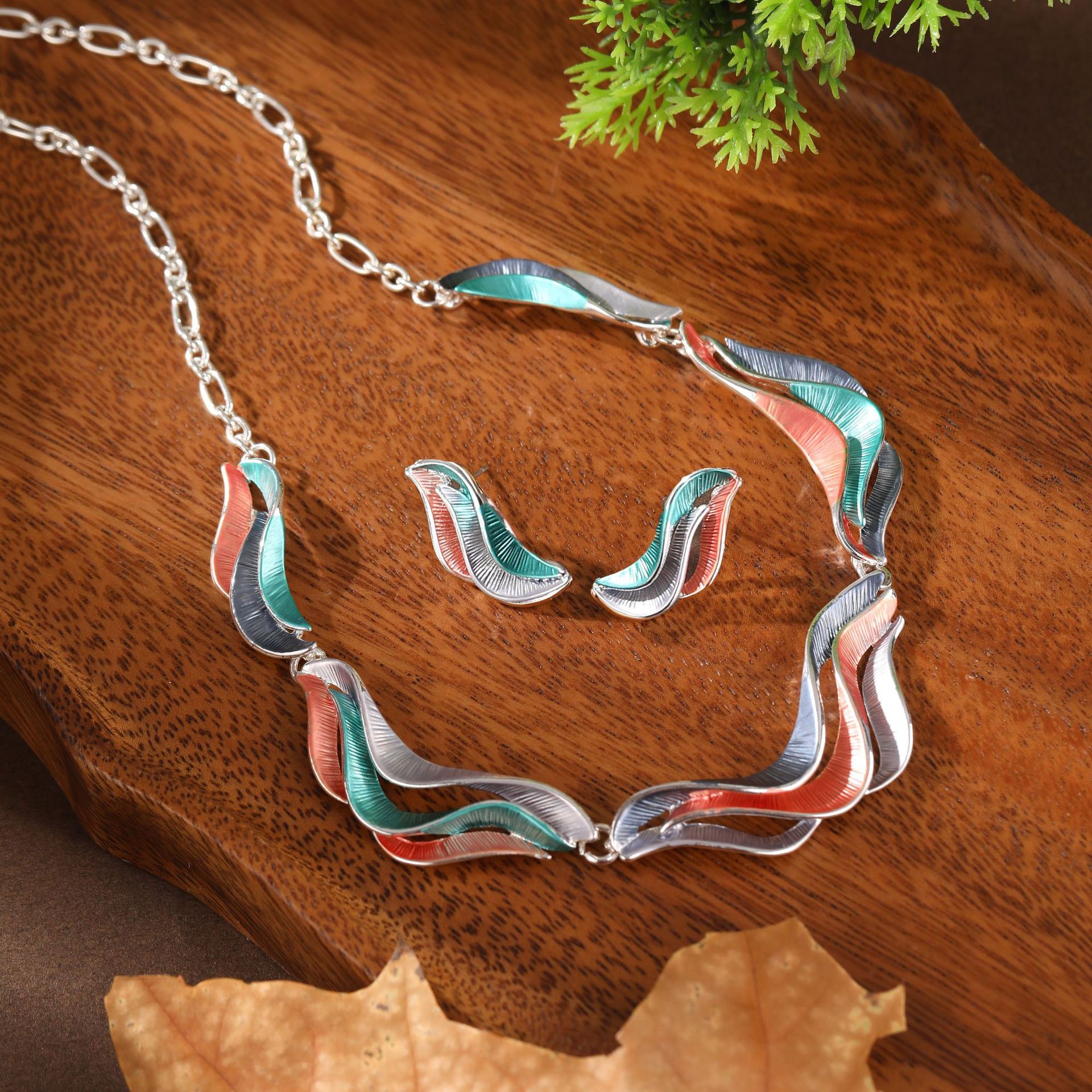 4:Orange lines petal stud earrings necklace suit-silver