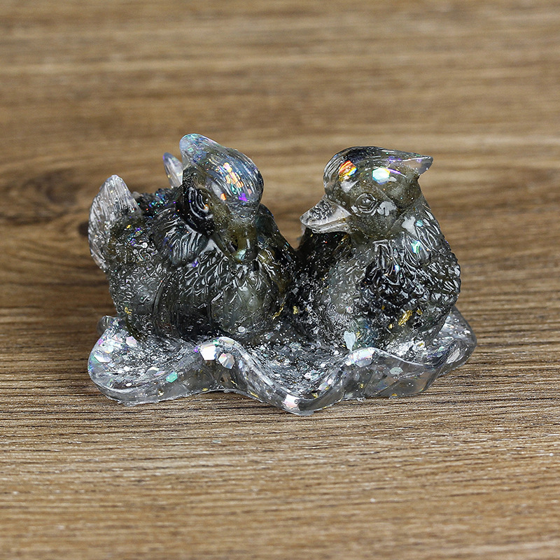 19/Lambstone sequins