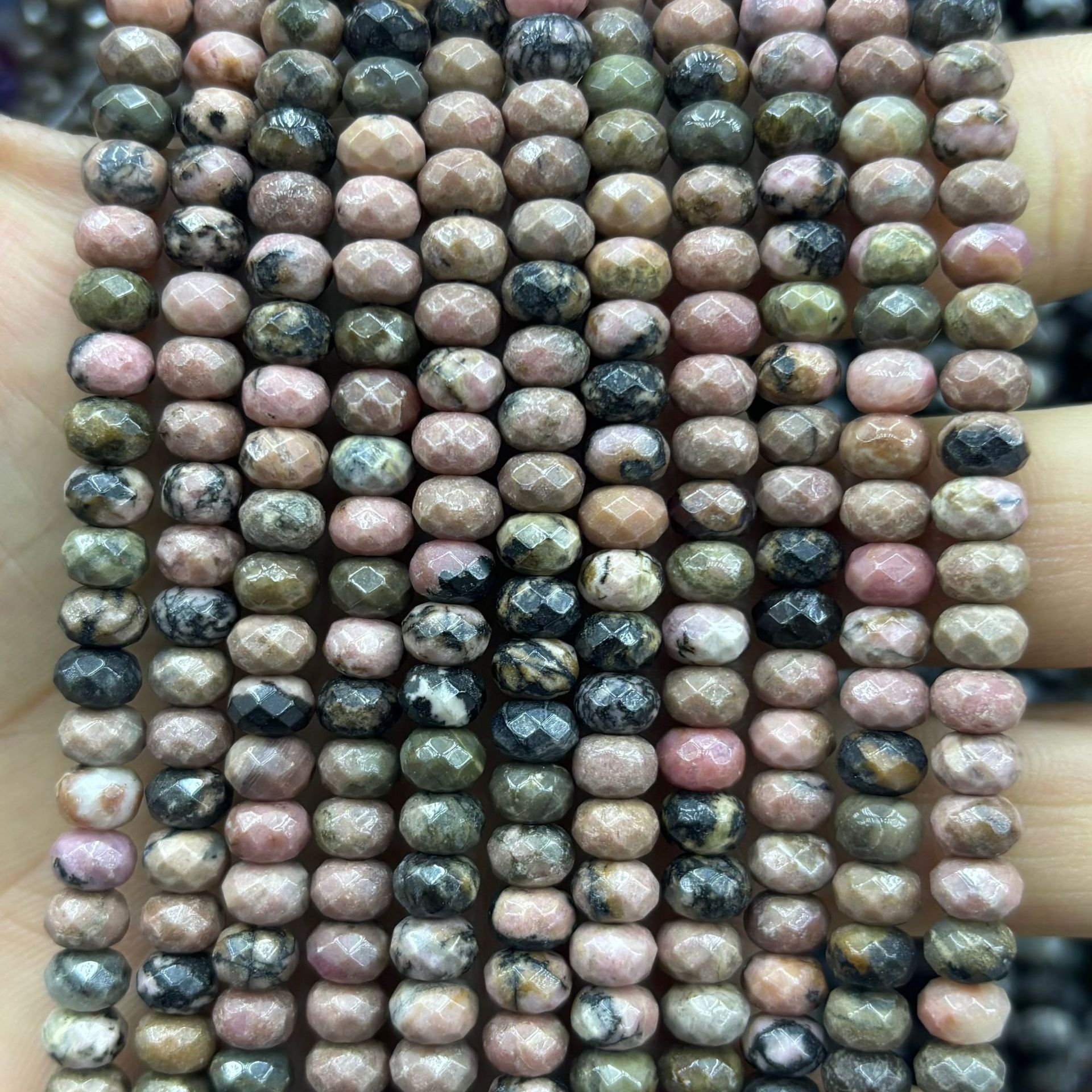 13:Black lines red lines